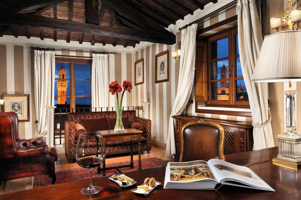 starhotels-collezione-grand-hotel-continental-siena-panoramic-suite luxury room